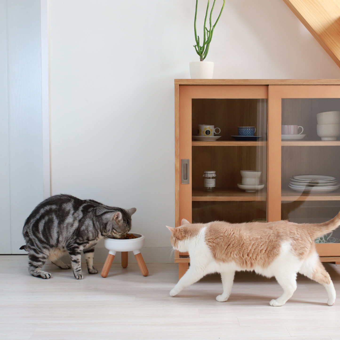 Inherent Oreo Table 2 - Beech Wood - Suro